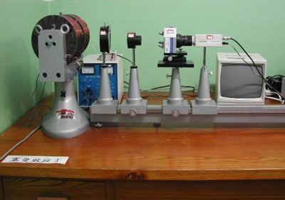 塞曼效应实验在北京邮电大学物理实验教学中心的教学仪器与应用